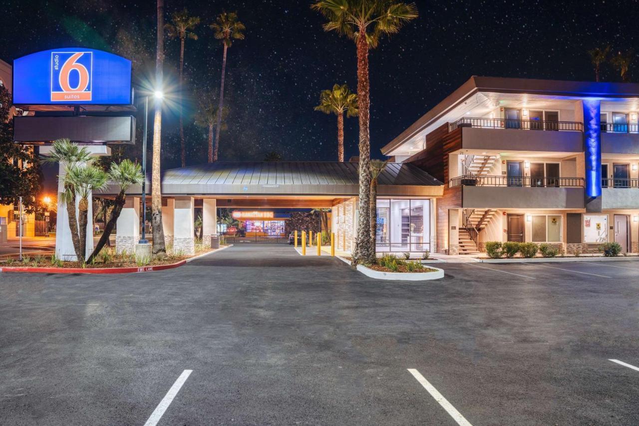 Studio 6 Suites Stockton, Ca Waterfront Exterior photo